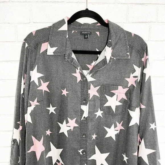 Torrid Taylor Black Burnout Star Print Button Front Shirt Women's Plus Size 1X - Picture 3 of 9